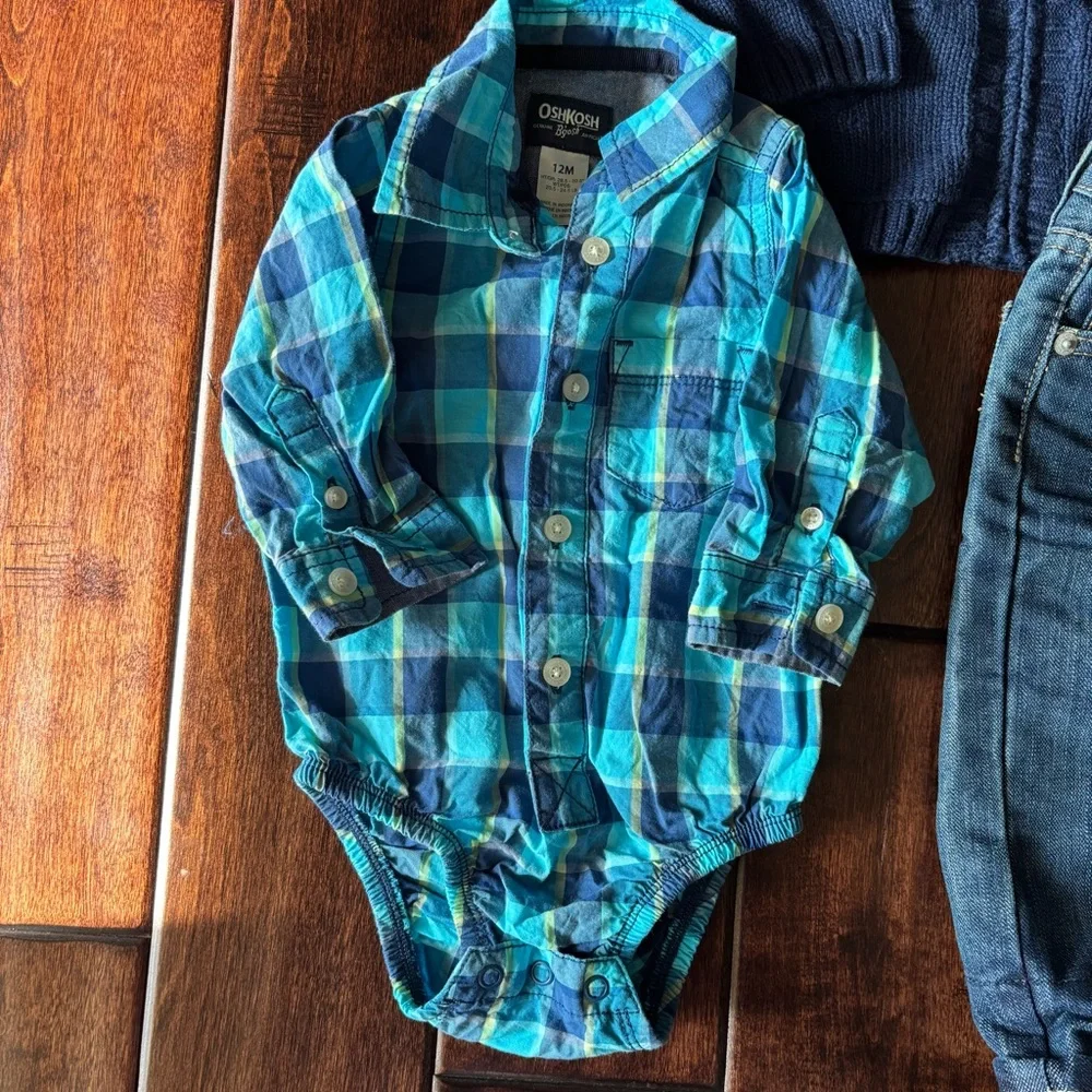 Adorable baby boy set! Jeans, polo onesie and sweater - Picture 8 of 9